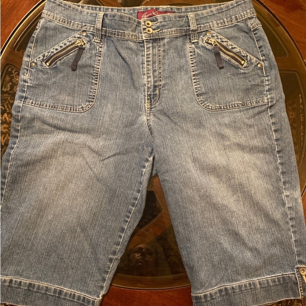Gloria Vanderbilt Crop Pants